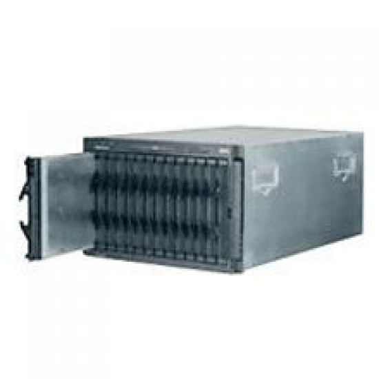 IBM IBM Blade Center TYPE-8677-2XX 