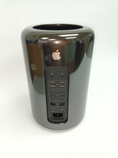 Apple Mac MacPro A1481 E5 12 core SSD 